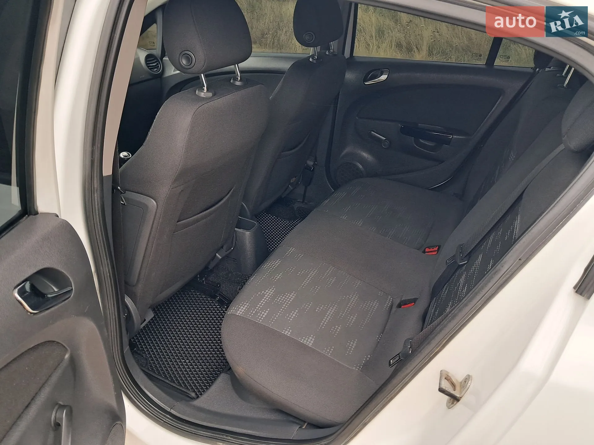 2011 Opel Corsa - мініатюра 11
