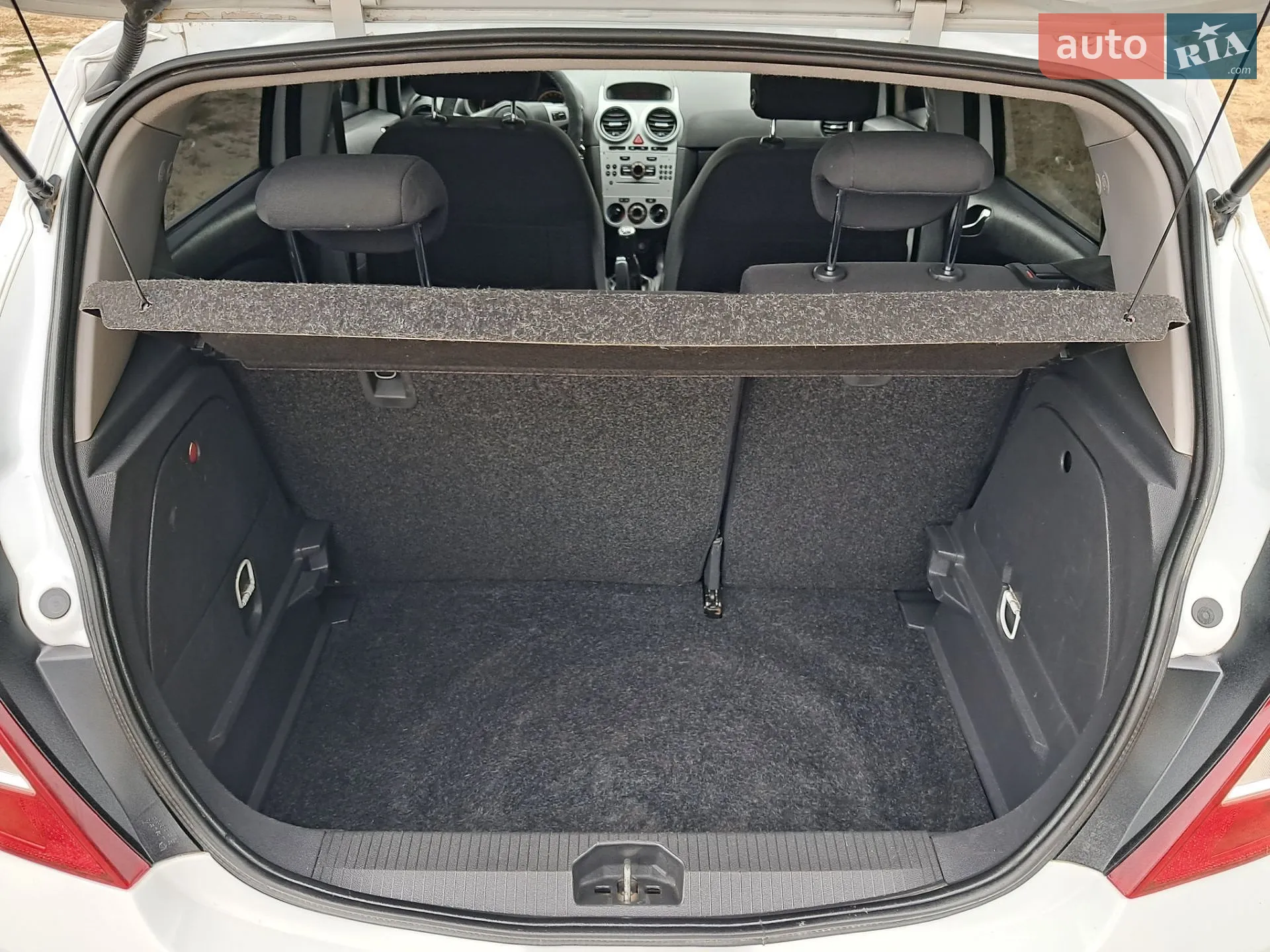2011 Opel Corsa - мініатюра 12
