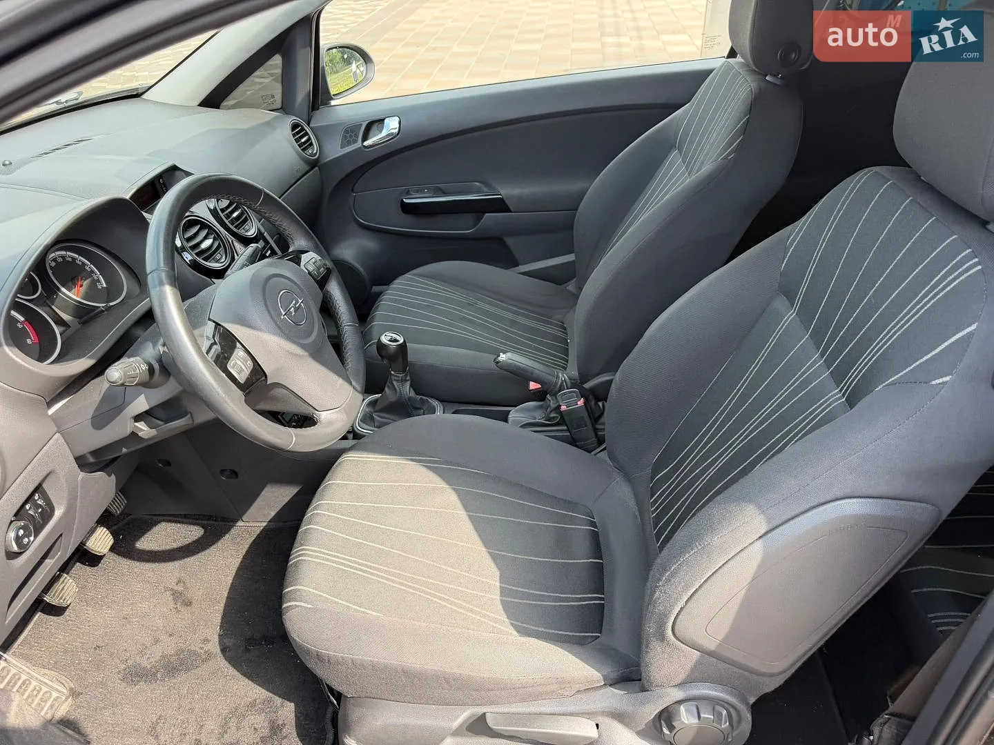 2010 Opel Corsa - мініатюра 11