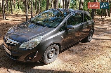 Хэтчбек Opel Corsa 2011 в Житомире
