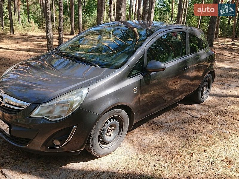Хэтчбек Opel Corsa 2011 в Житомире