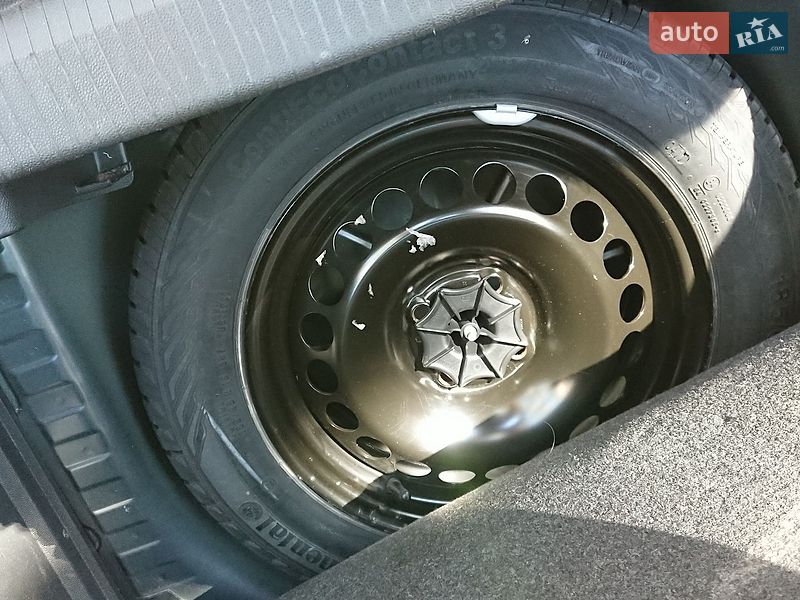 Хэтчбек Opel Corsa 2011 в Житомире