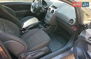Хэтчбек Opel Corsa 2011 в Житомире