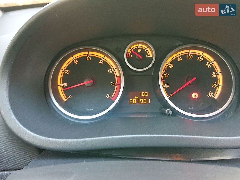 Хэтчбек Opel Corsa 2011 в Житомире