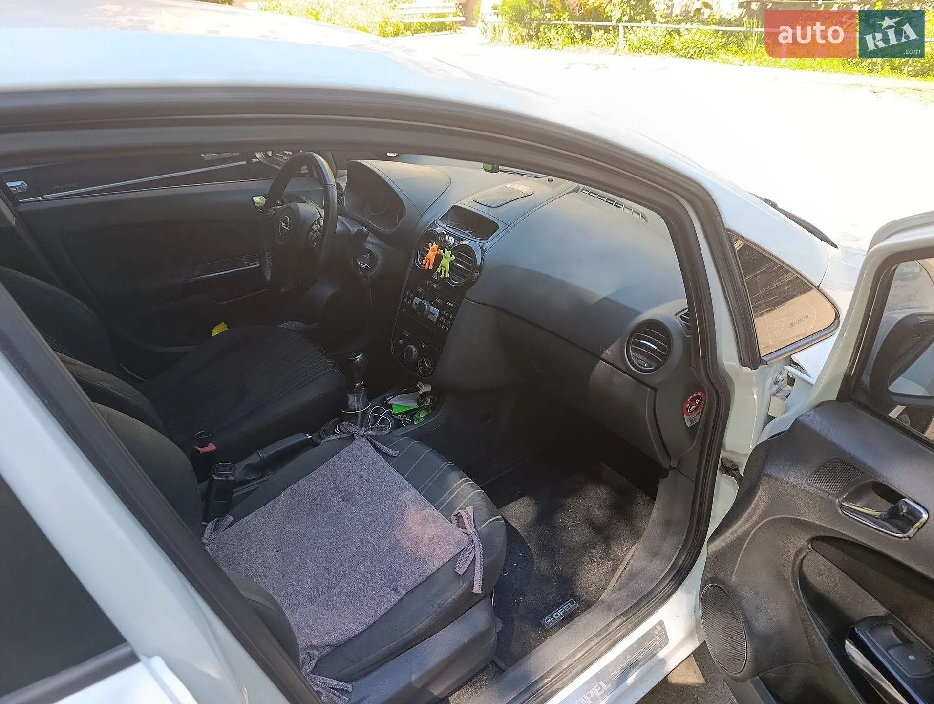 2010 Opel Corsa - мініатюра 4