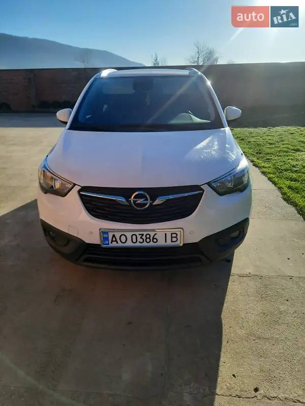 Opel Crossland X 2019
