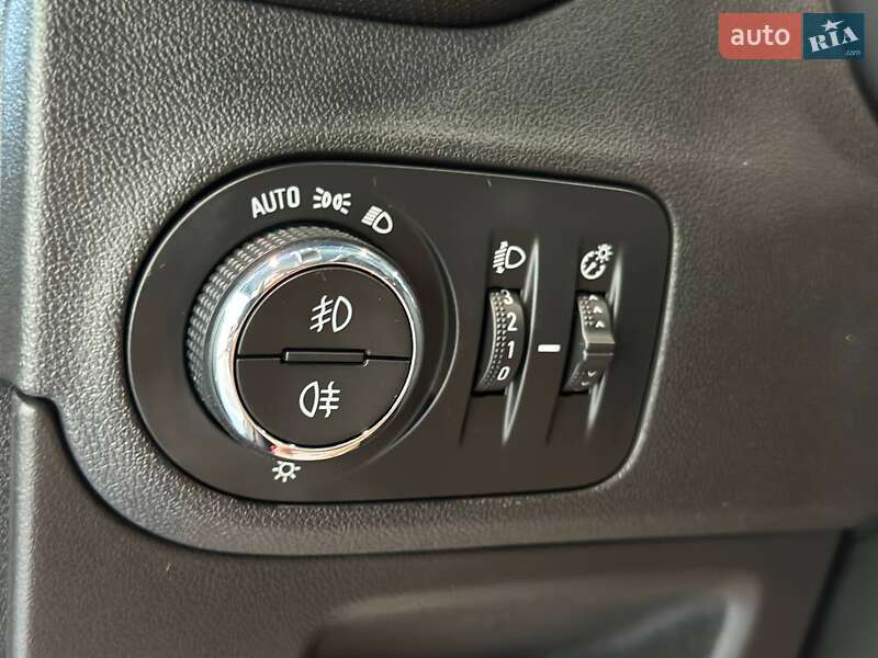 Внедорожник / Кроссовер Opel Crossland X 2019 в Львове