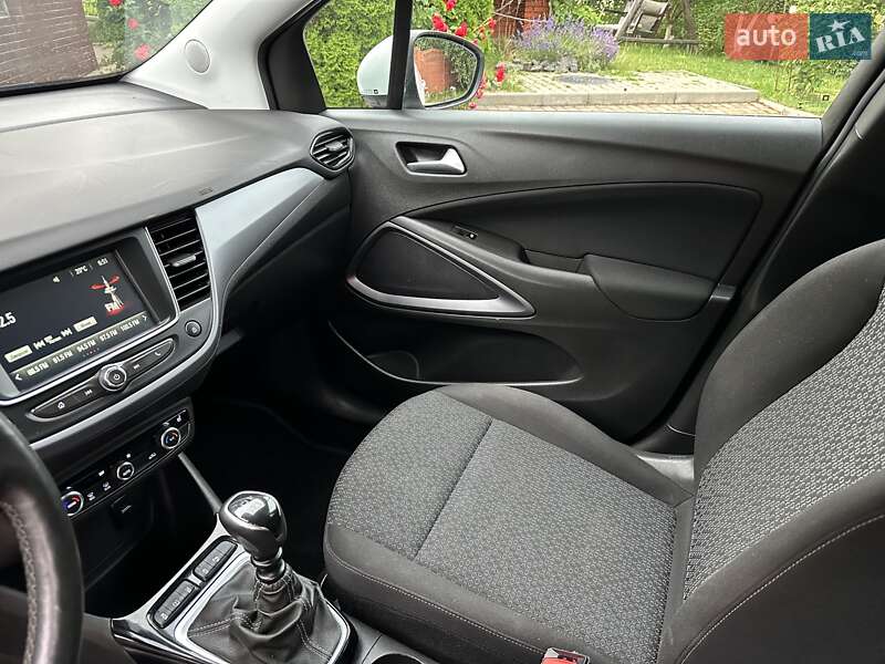 Внедорожник / Кроссовер Opel Crossland X 2019 в Хмельницком