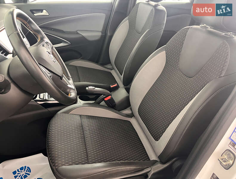 Внедорожник / Кроссовер Opel Crossland X 2020 в Львове
