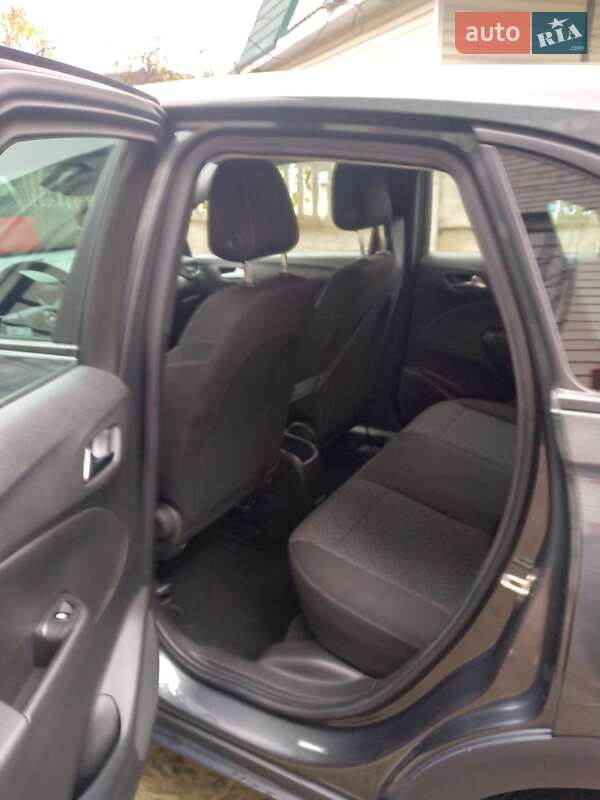 Внедорожник / Кроссовер Opel Crossland X 2017 в Коростене фото 6 Внедорожник / Кроссовер Opel Crossland X 2017 в Коростене