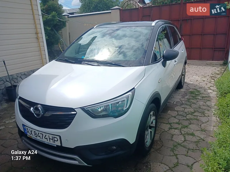 Opel Crossland X 2019