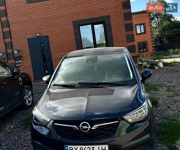 Opel Crossland X 2018