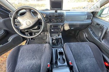 Внедорожник / Кроссовер Opel Frontera 2002 в 