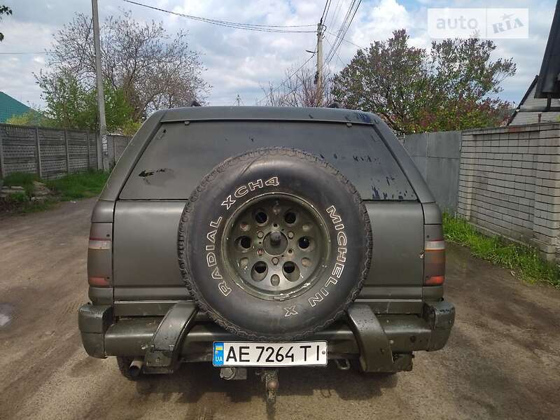 Внедорожник / Кроссовер Opel Frontera 1992 в Днепре