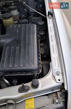 Внедорожник / Кроссовер Opel Frontera 2001 в 