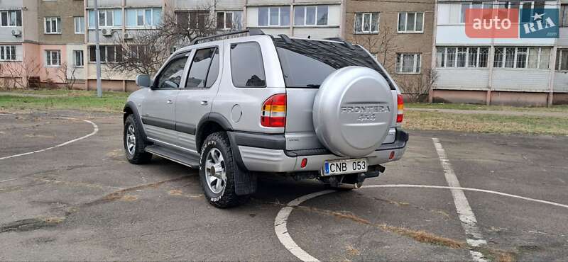 Позашляховик / Кросовер Opel Frontera 2001 в Києві