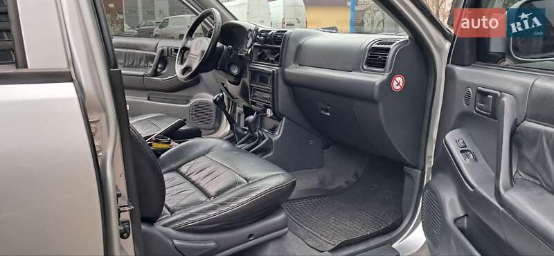 Позашляховик / Кросовер Opel Frontera 2001 в Києві