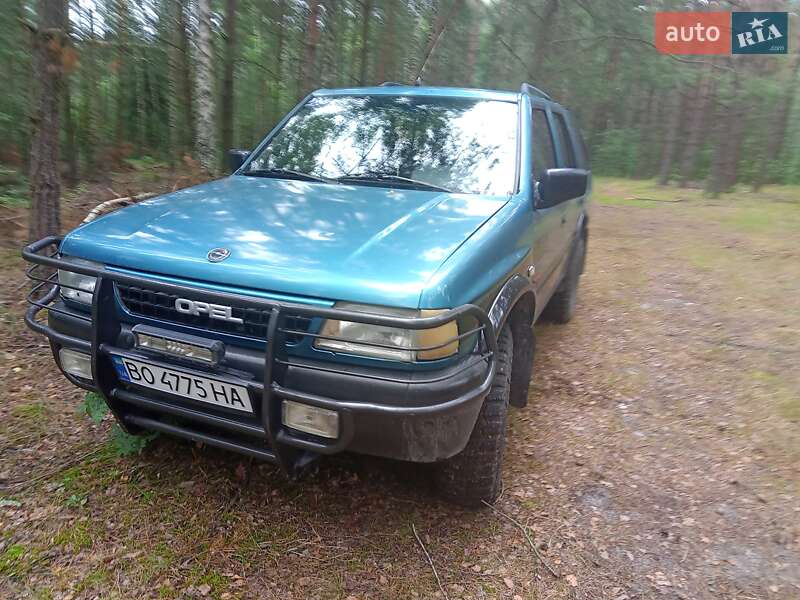 Opel Frontera 1992