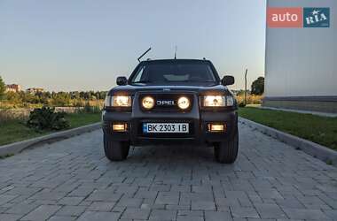 Внедорожник / Кроссовер Opel Frontera 2001 в 