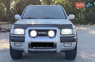 Внедорожник / Кроссовер Opel Frontera 2001 в 