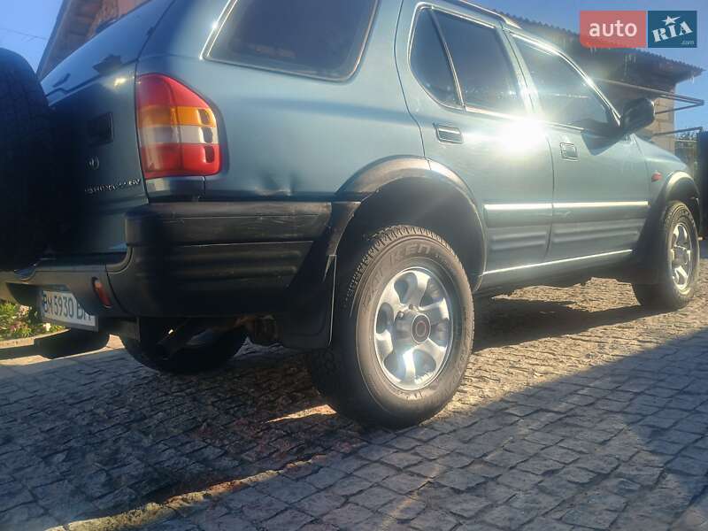 Позашляховик / Кросовер Opel Frontera 1999 в Лебедині