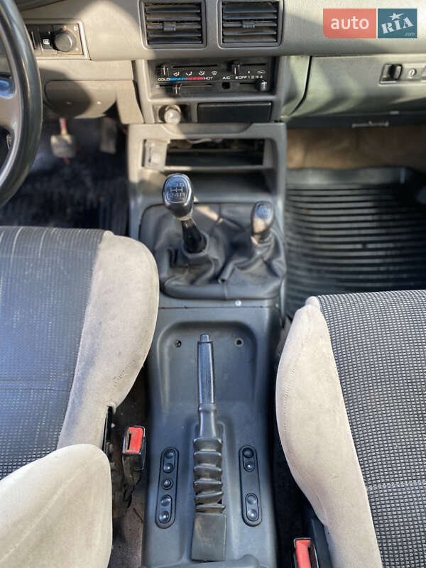 Позашляховик / Кросовер Opel Frontera 1992 в Умані
