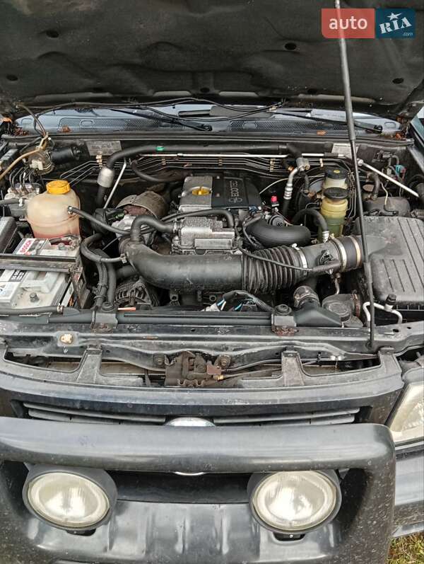 Внедорожник / Кроссовер Opel Frontera 2004 в Коростене