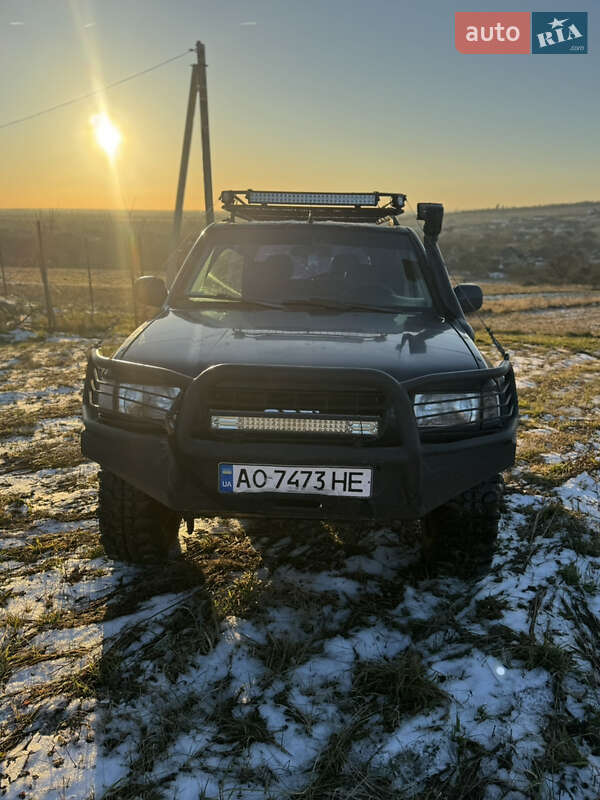 Позашляховик / Кросовер Opel Frontera 1999 в Ужгороді