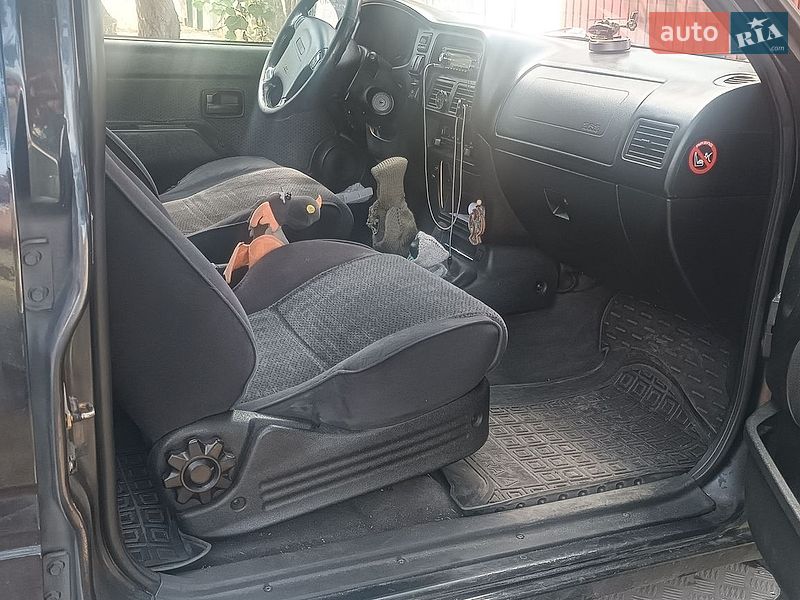 Внедорожник / Кроссовер Opel Frontera 1997 в Харькове