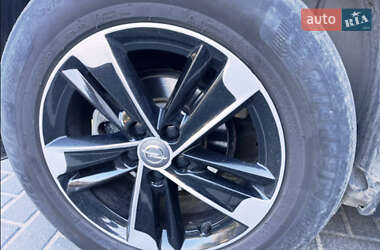 Позашляховик / Кросовер Opel Grandland X 2019 в 