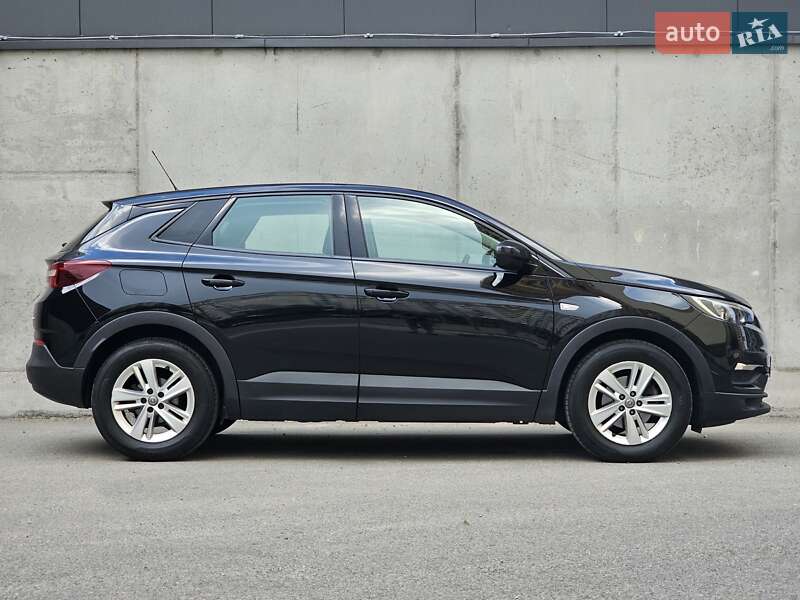 Внедорожник / Кроссовер Opel Grandland X 2019 в Киеве