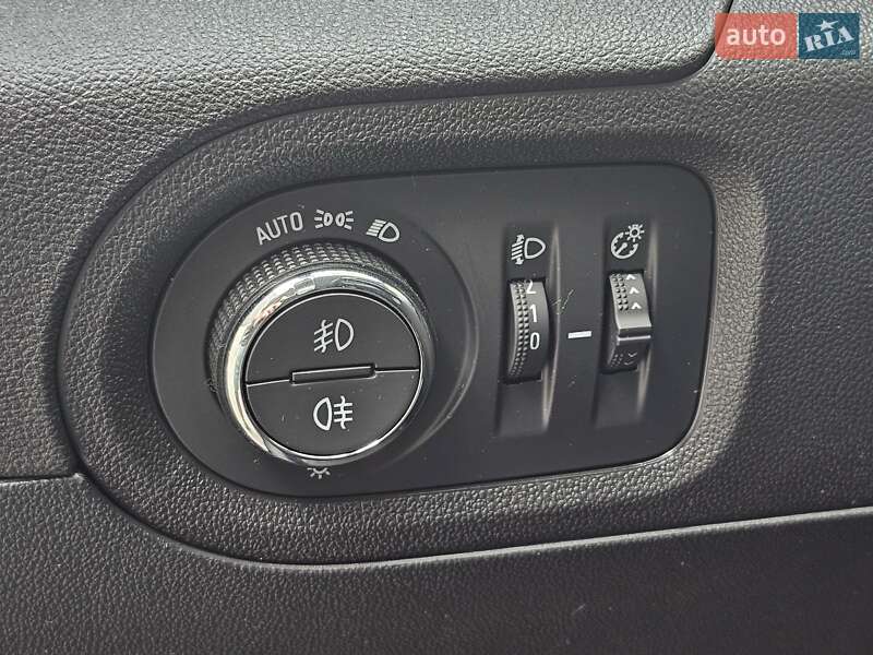 Внедорожник / Кроссовер Opel Grandland X 2019 в Киеве