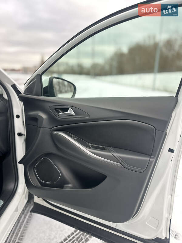 Позашляховик / Кросовер Opel Grandland X 2018 в Києві фото 49 Позашляховик / Кросовер Opel Grandland X 2018 в Києві