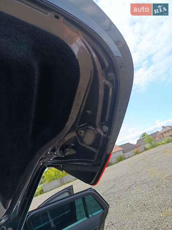 Универсал Opel Insignia Country Tourer 2015 в Голобах