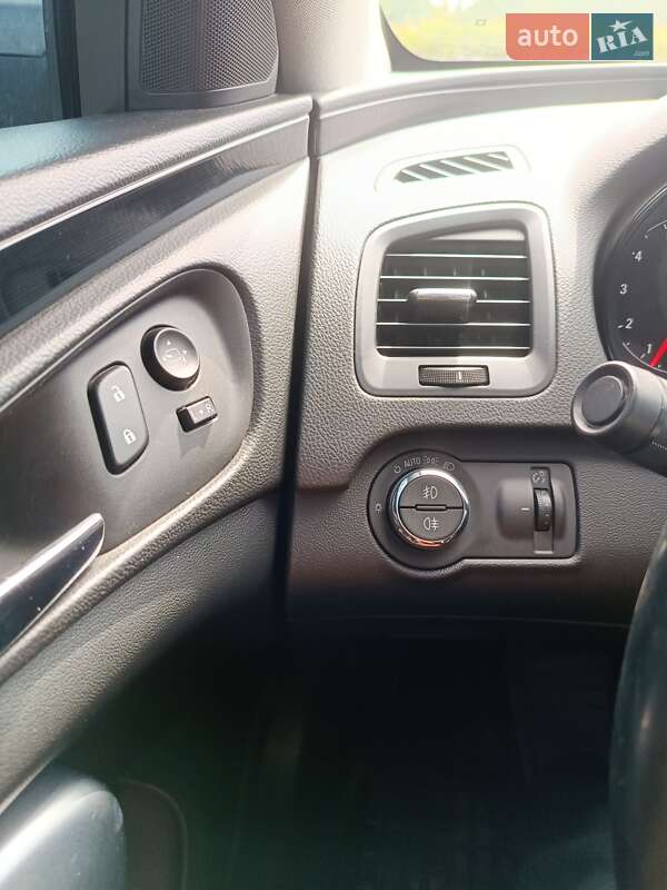 Универсал Opel Insignia Country Tourer 2015 в Голобах