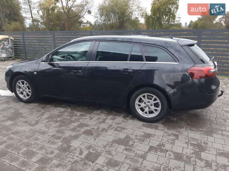 Универсал Opel Insignia Country Tourer 2015 в Львове