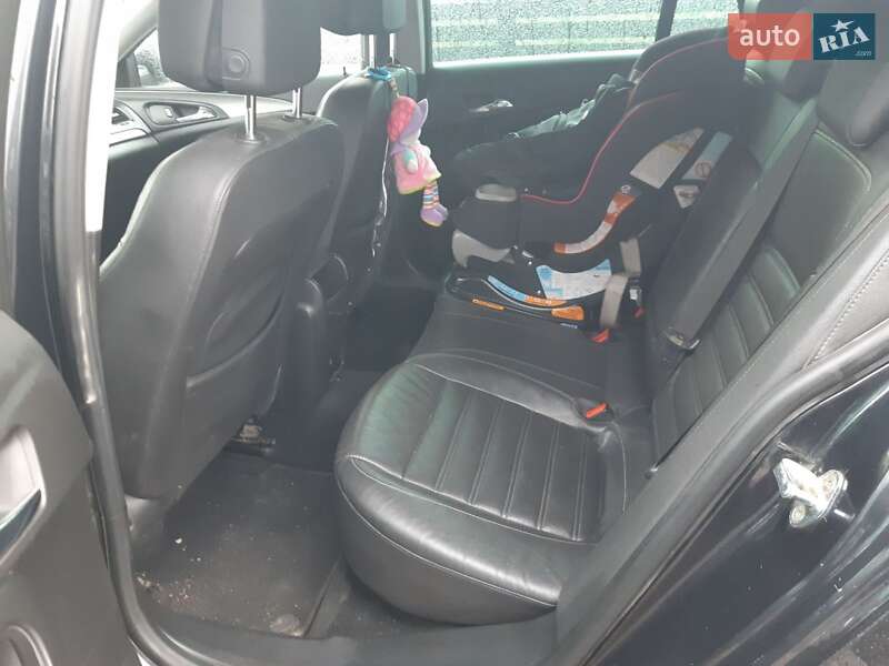 Универсал Opel Insignia Country Tourer 2015 в Львове