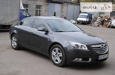 Седан Opel Insignia 2009 в Днепре