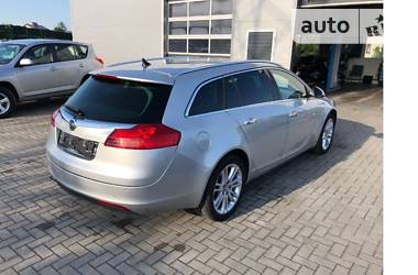 Универсал Opel Insignia 2010 в Ивано-Франковске