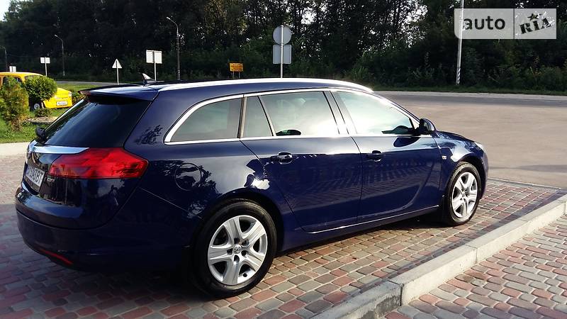 Універсал Opel Insignia 2012 в Житомирі