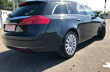 Универсал Opel Insignia 2012 в Ровно