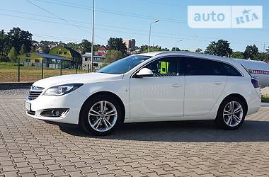 Универсал Opel Insignia 2015 в Черновцах