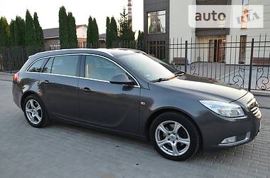 Универсал Opel Insignia 2010 в Львове