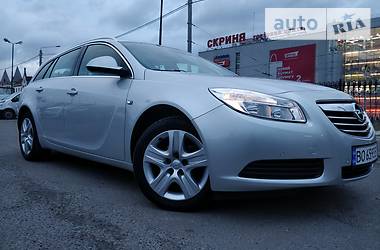 Универсал Opel Insignia 2011 в Львове