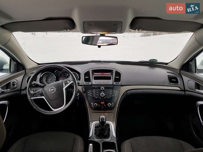 Универсал Opel Insignia 2010 в Калуше