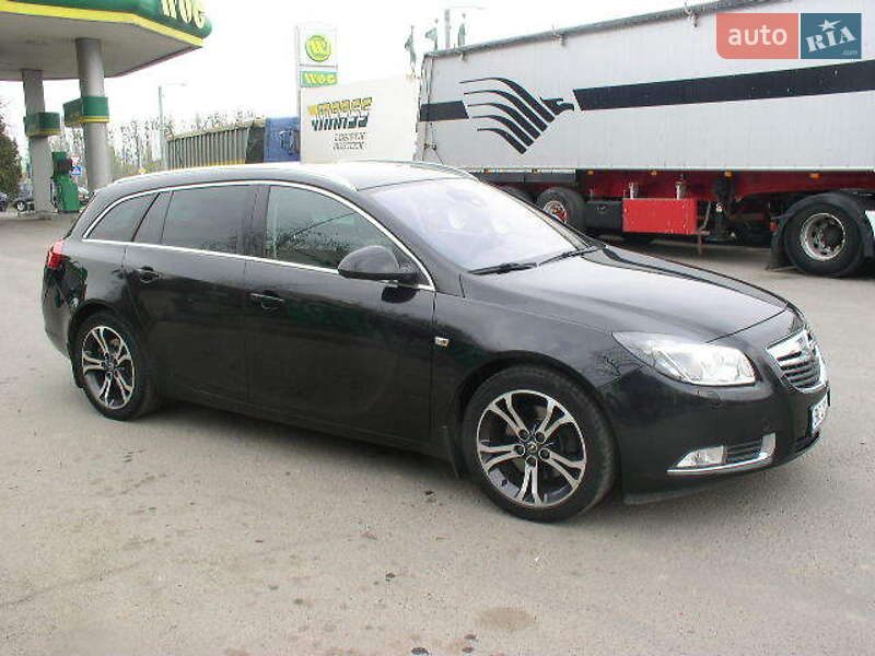 Універсал Opel Insignia 2013 в Львові