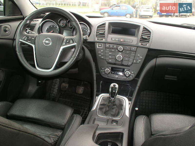 Універсал Opel Insignia 2013 в Львові