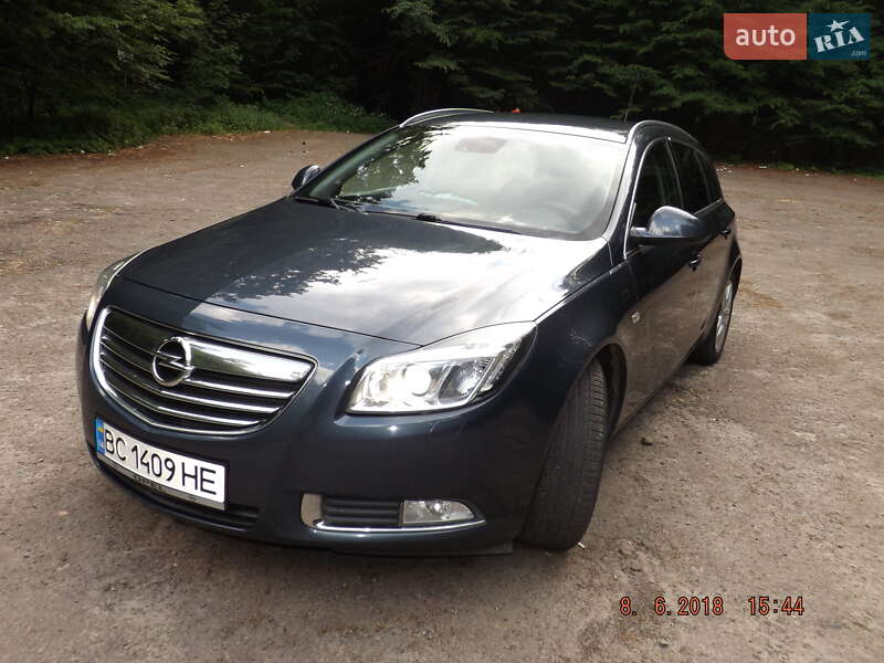Універсал Opel Insignia 2011 в Львові
