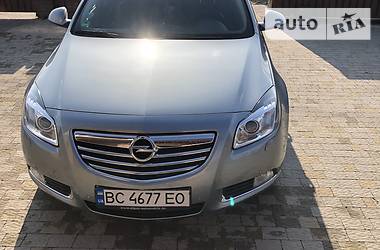 Универсал Opel Insignia 2012 в Новояворовске