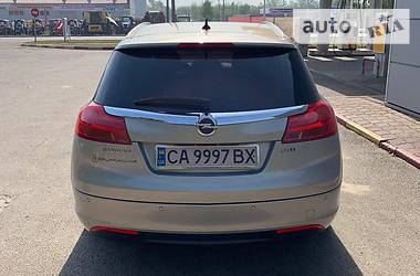 Універсал Opel Insignia 2010 в Черкасах